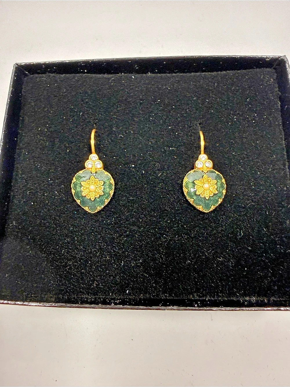 Joan Rivers Classics Collection Floral Green & Gold Earrings Like New